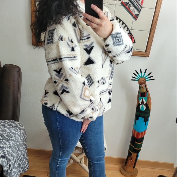 LAST 1 CAMPER Soft Tribal Quarter Zip Pullover - Picture 3 of 15